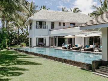 6 Bedroom House