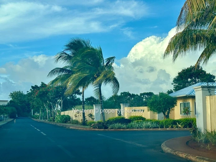 Magnifique terrain résidentiel de 795 m² situé dans un lotissement sécurisé 