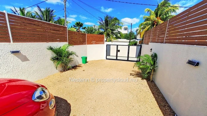 Charming 3-bedroom house with a private pool
