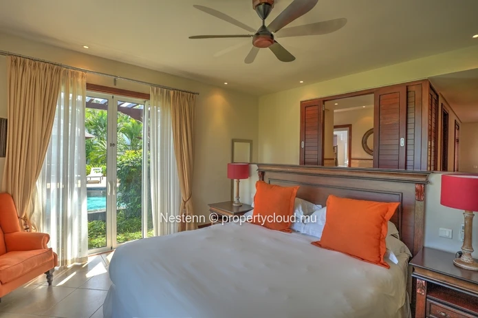 Villa d'exception avec vue mer et accès plage