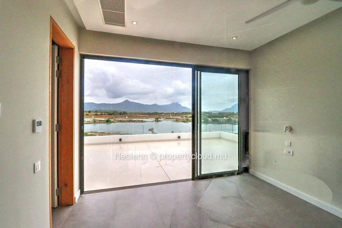 Penthouse de 4 chambres avec vue mer et montagne 
