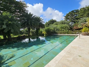 8 Bedroom House