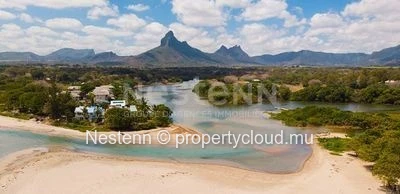 Somptueuse villa de 3 chambres pieds dans l'eau et vue panoramique depuis son rooftop 