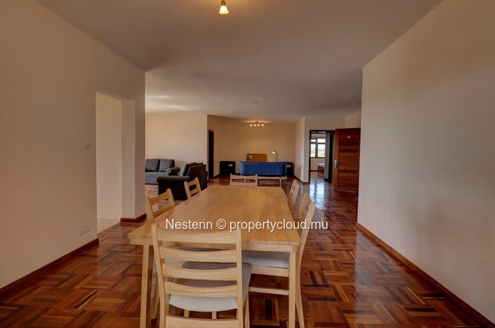 Elegant furnished penthouse with stunning views