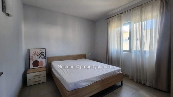 Duplex sécurisé de 3 chambres dans une résidence fermée