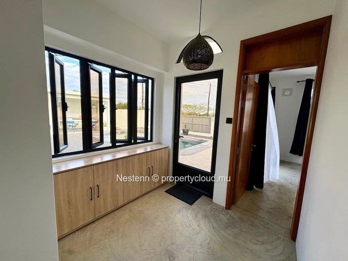 Maison cosy avec piscine et jardin 