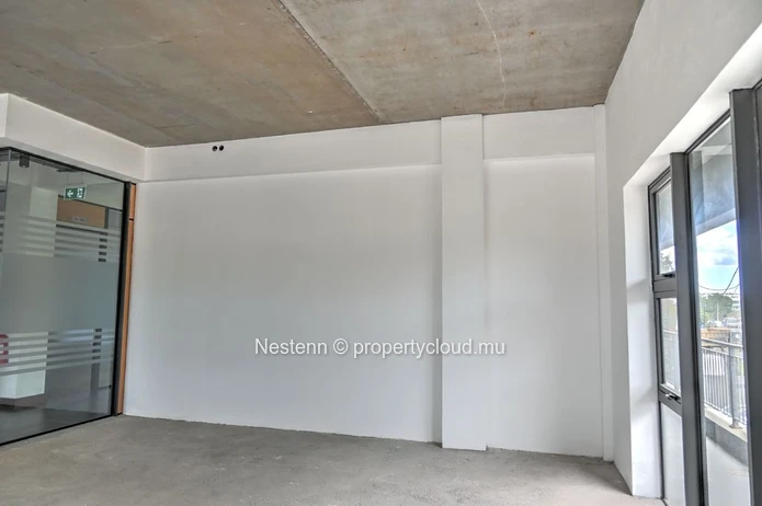 Bureau de 60 m² à aménager 