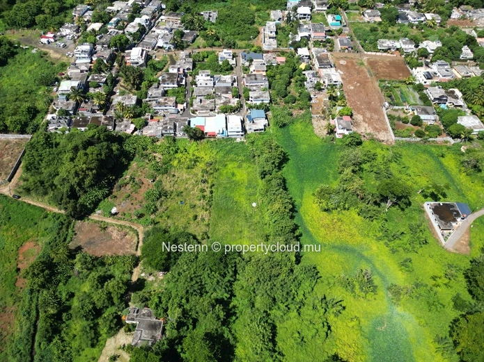 Terrain résidentiel de 2954 m², ce terrain est parfait pour votre projet de maison