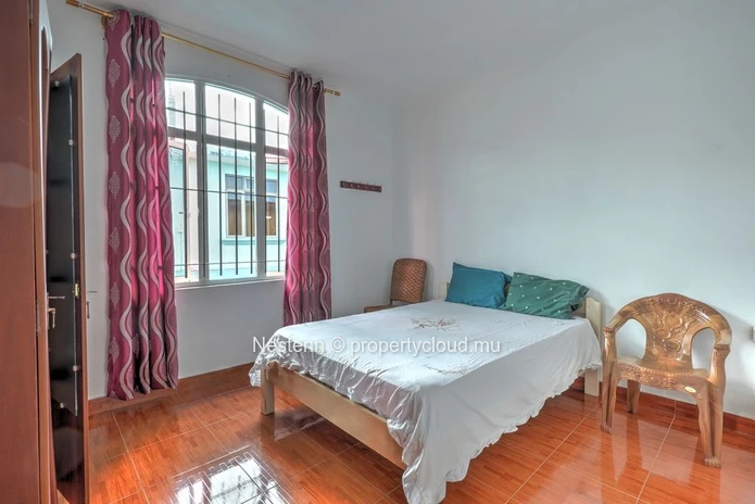 Maison spacieuse de 7 chambres 