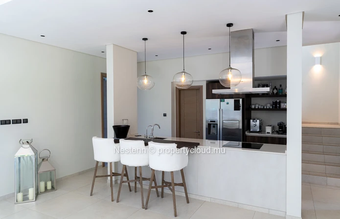 Villa juxtaposée vue mer: la maison de vos rêves vous attend !