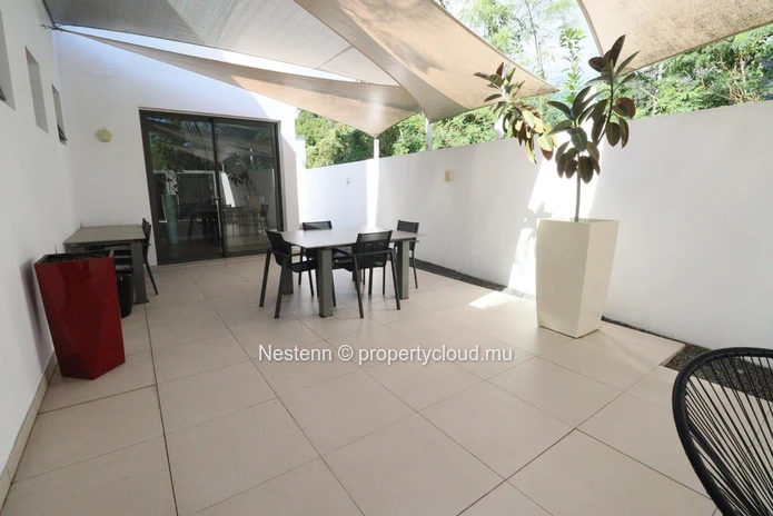 Modern commercial premises of 191.8 m²