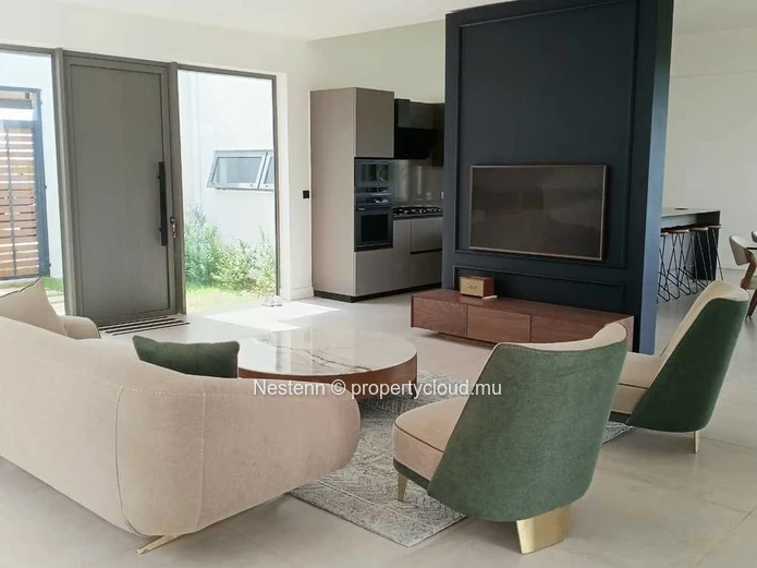 Villa de 285 m2 sur 1000 m2 de jardin au cœur de la nature