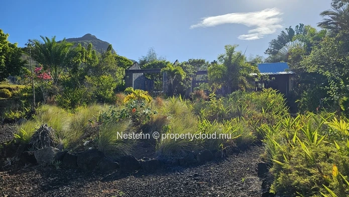 Domaine avec vue sur mer comprenant 17 chalets dans un cadre tropical luxuriant
