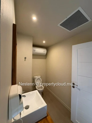 Comtemporary Resort-Style Apartment for rent 