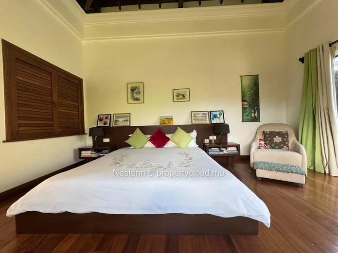 Villa d'exception au cœur d'un domaine privé