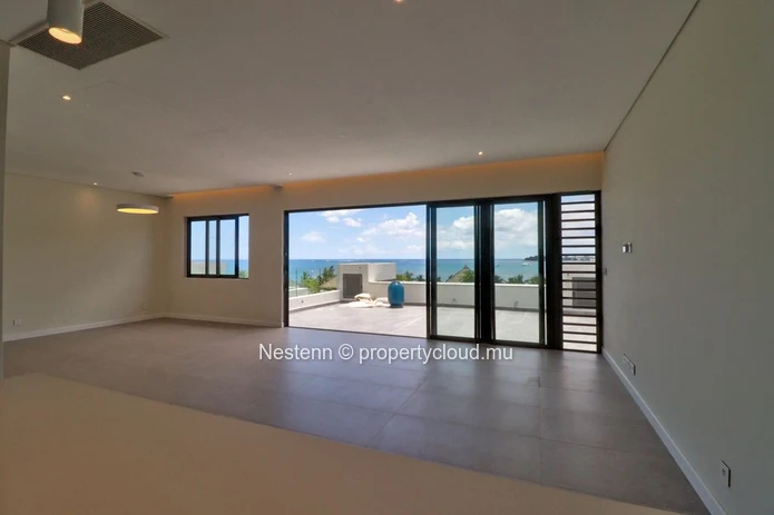 Penthouse de 4 chambres avec vue mer et montagne 