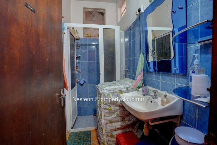 Maison de 200 m², construite sur un terrain de 241 m² 