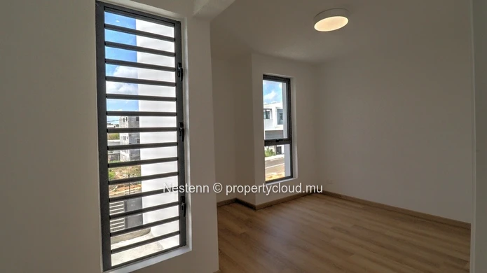 Villa duplex moderne avec vue mer et montagne 