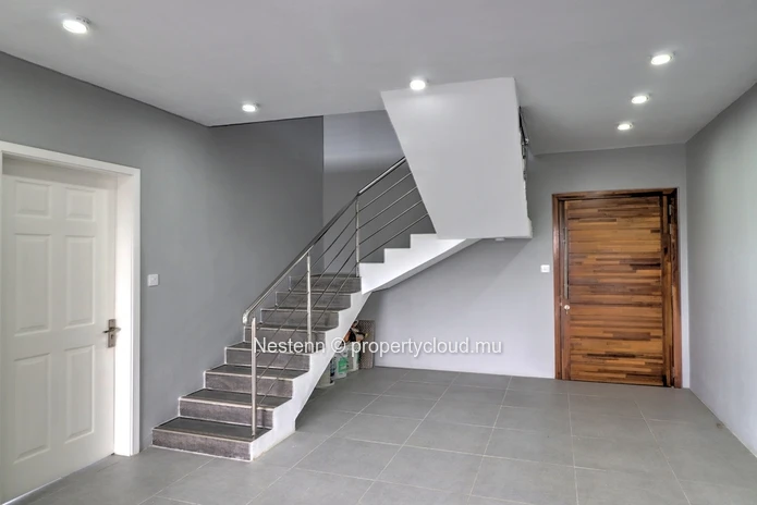 Superbe penthouse de 3 chambres vue mer et montagne