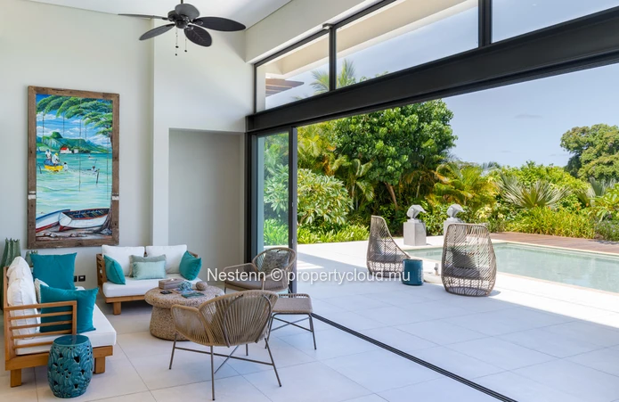 Villa juxtaposée vue mer: la maison de vos rêves vous attend !