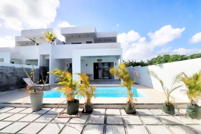 Villas neuves et modernes en résidence sécurisée avec piscine privée