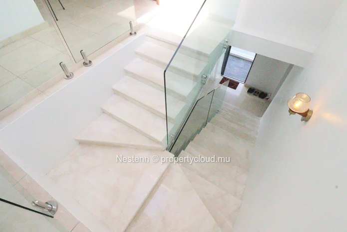 Villa moderne entièrement meublée 