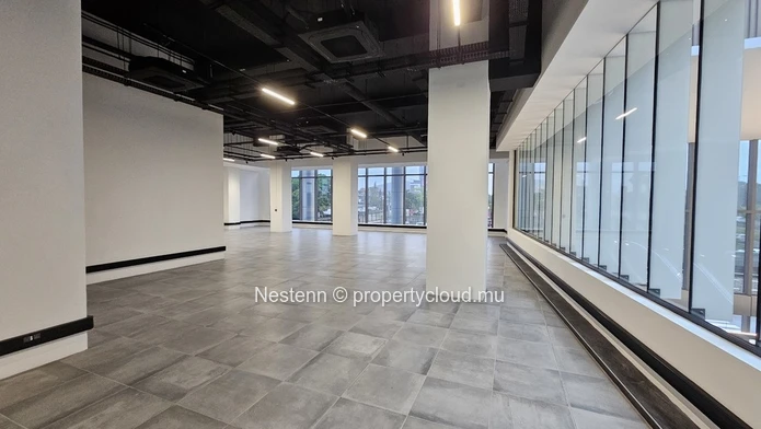 Espace bureau de 262m2