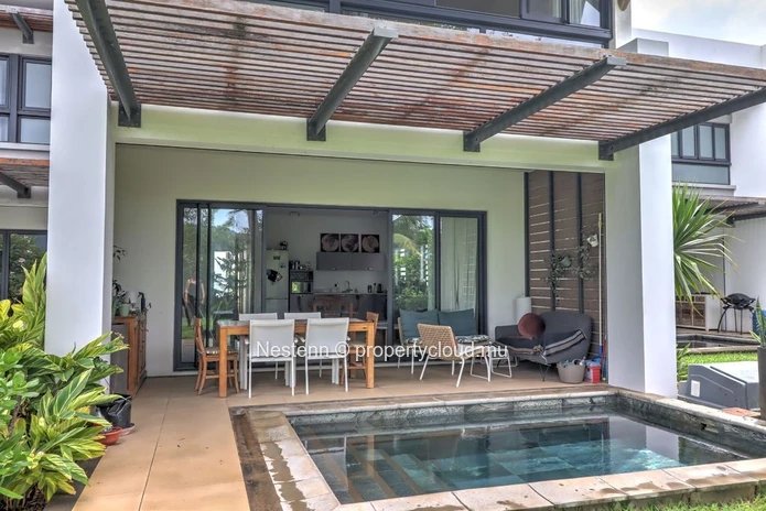 Superbe duplex de luxe en bord de rivière