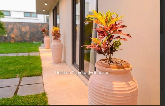 Villa contemporaine de 3 chambres dans un domaine sécurisé 