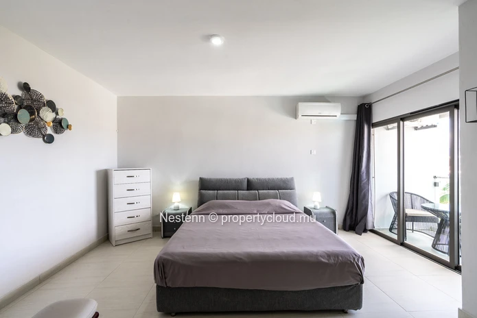 Penthouse de 105 m2 avec toit privé et à seulement 5 minutes à pied de la plage.