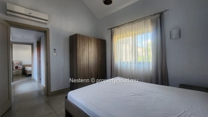 Duplex sécurisé de 3 chambres dans une résidence fermée