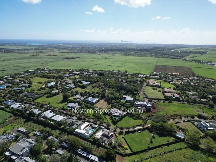 Vaste terrain résidentiel dans le prestigieux quartier de Belle Vue Harel