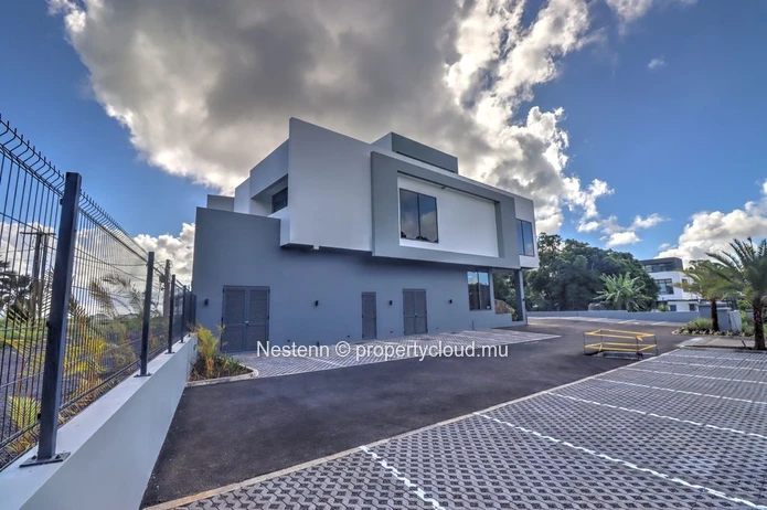 Landmark Building in Vivea Business Park