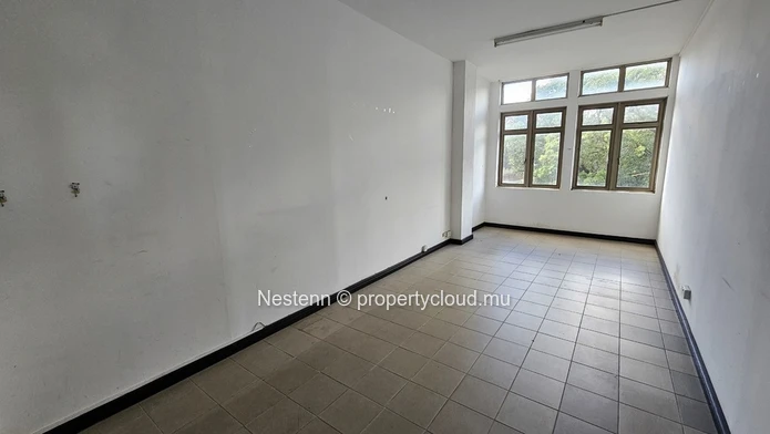 Bureau de 560m²  