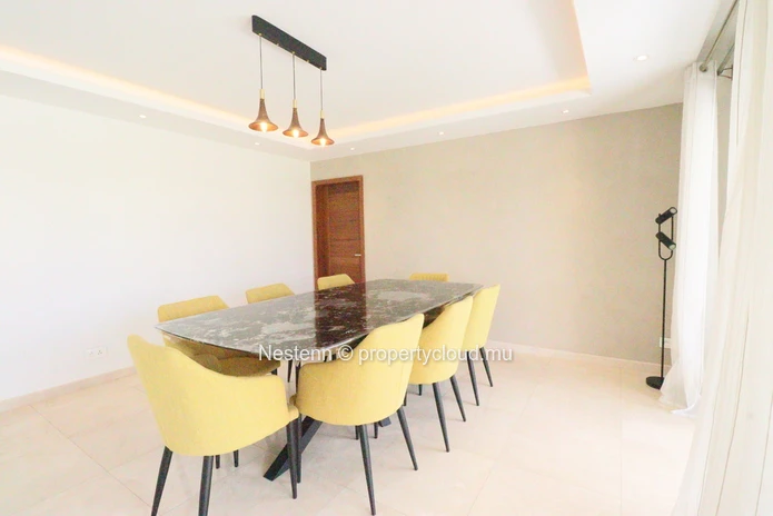 Villa moderne entièrement meublée 