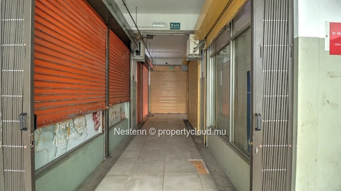  Bâtiment stratégique de 2 158,1 m² 