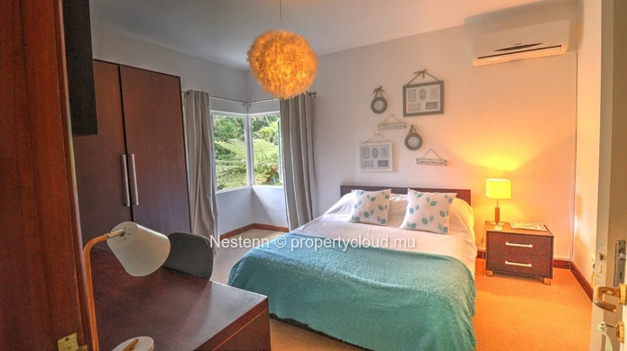 Propriété d'exception de 1 148 m² avec 7 chambres