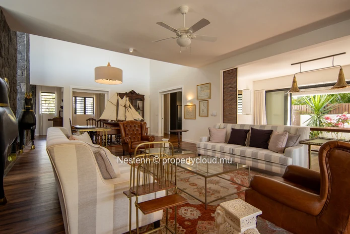 Villa triplex moderne avec 4 chambres