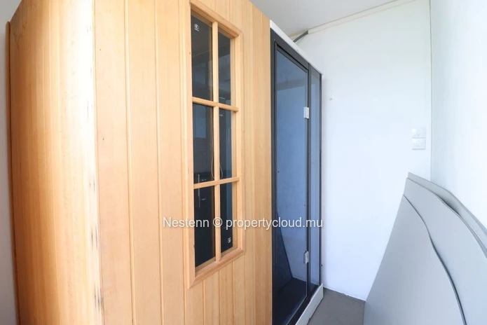 Vie côtière moderne – Appartement élégant et entièrement meublé à 3 minutes de la plage de Flic en Flac