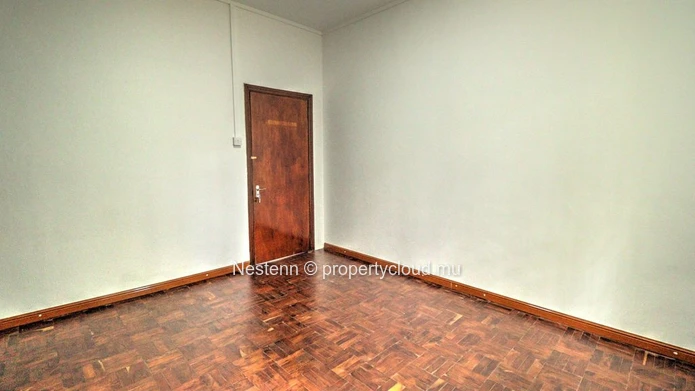 Large, multi-purpose property – Ideal for offices, a practice, or a mixed-use project